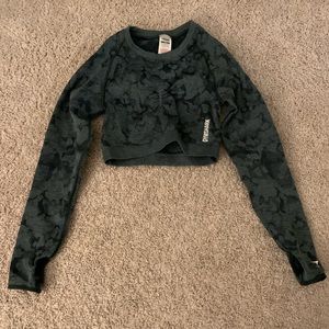 Gymshark - Camouflage Green Long Sleeve Cropped Compression Top
